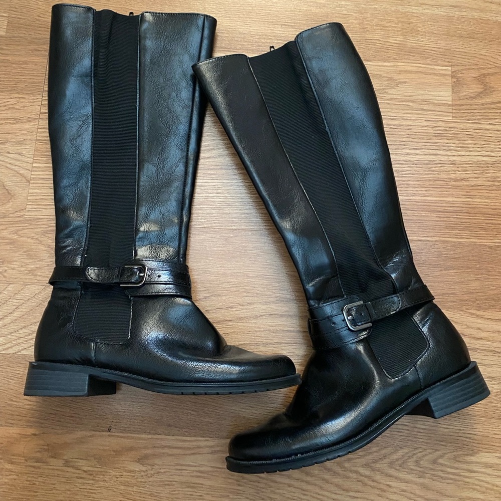 Black riding boots